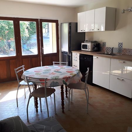 Le Pouvoir Des Fleurs,Jusqu'A 4 Personnes Crots Exterior foto