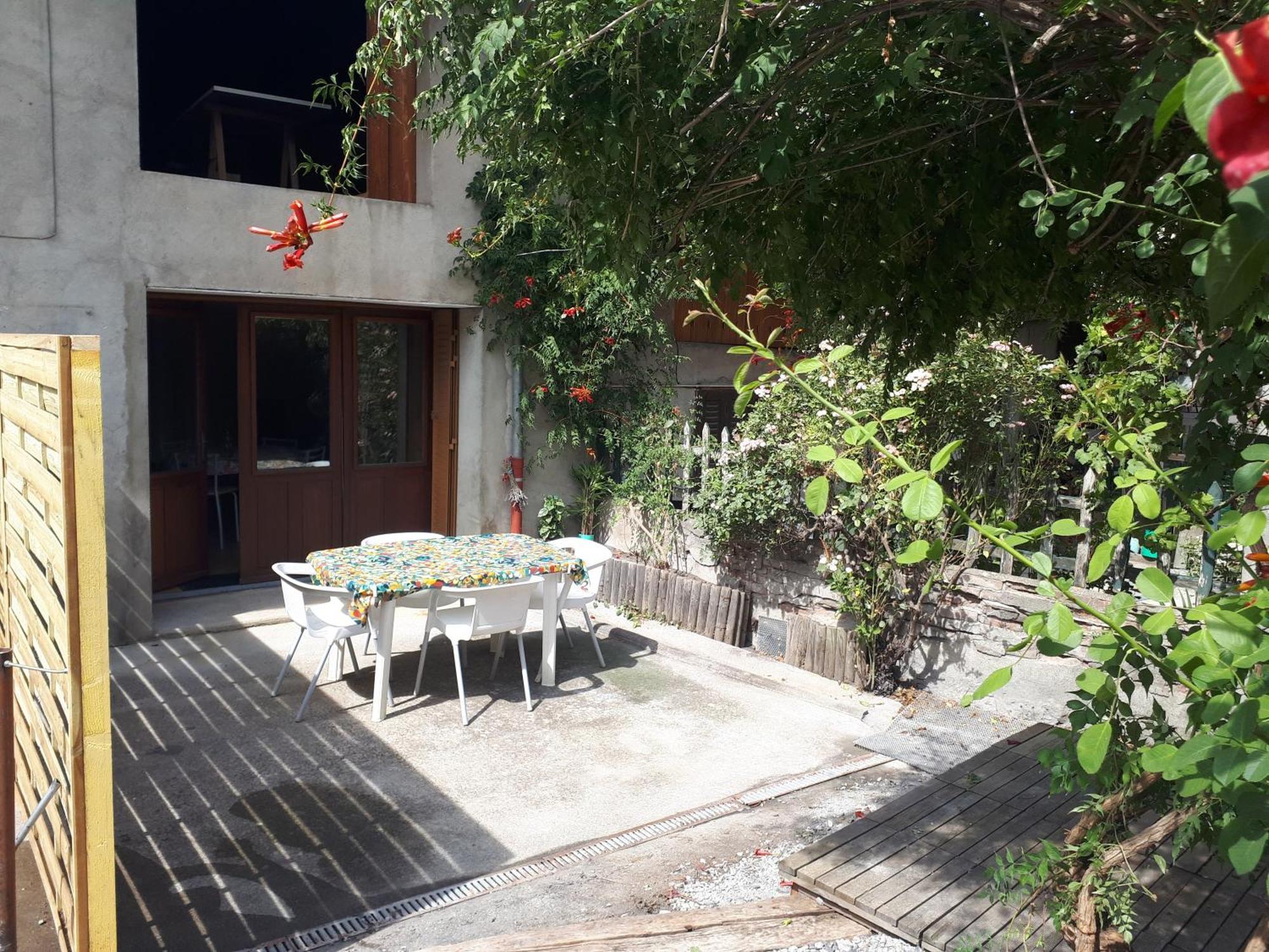 Le Pouvoir Des Fleurs,Jusqu'A 4 Personnes Crots Exterior foto